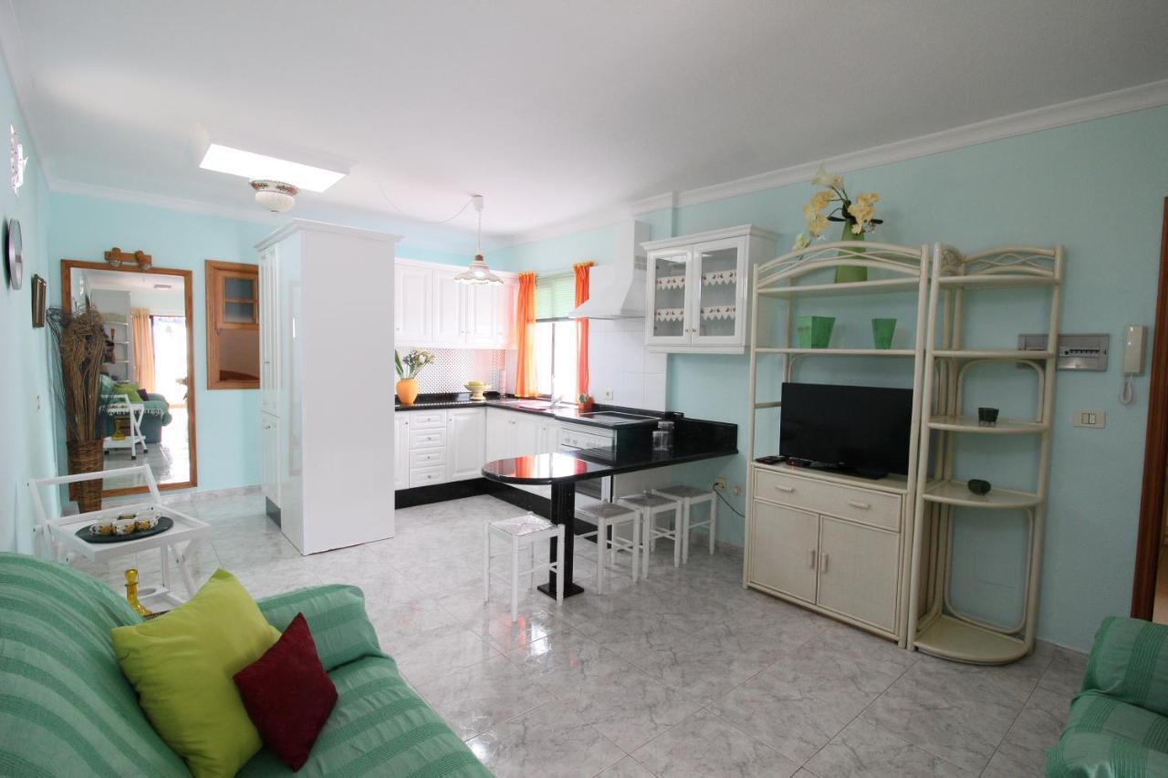 Vivienda Oscar Apartment Puerto De Naos ภายนอก รูปภาพ