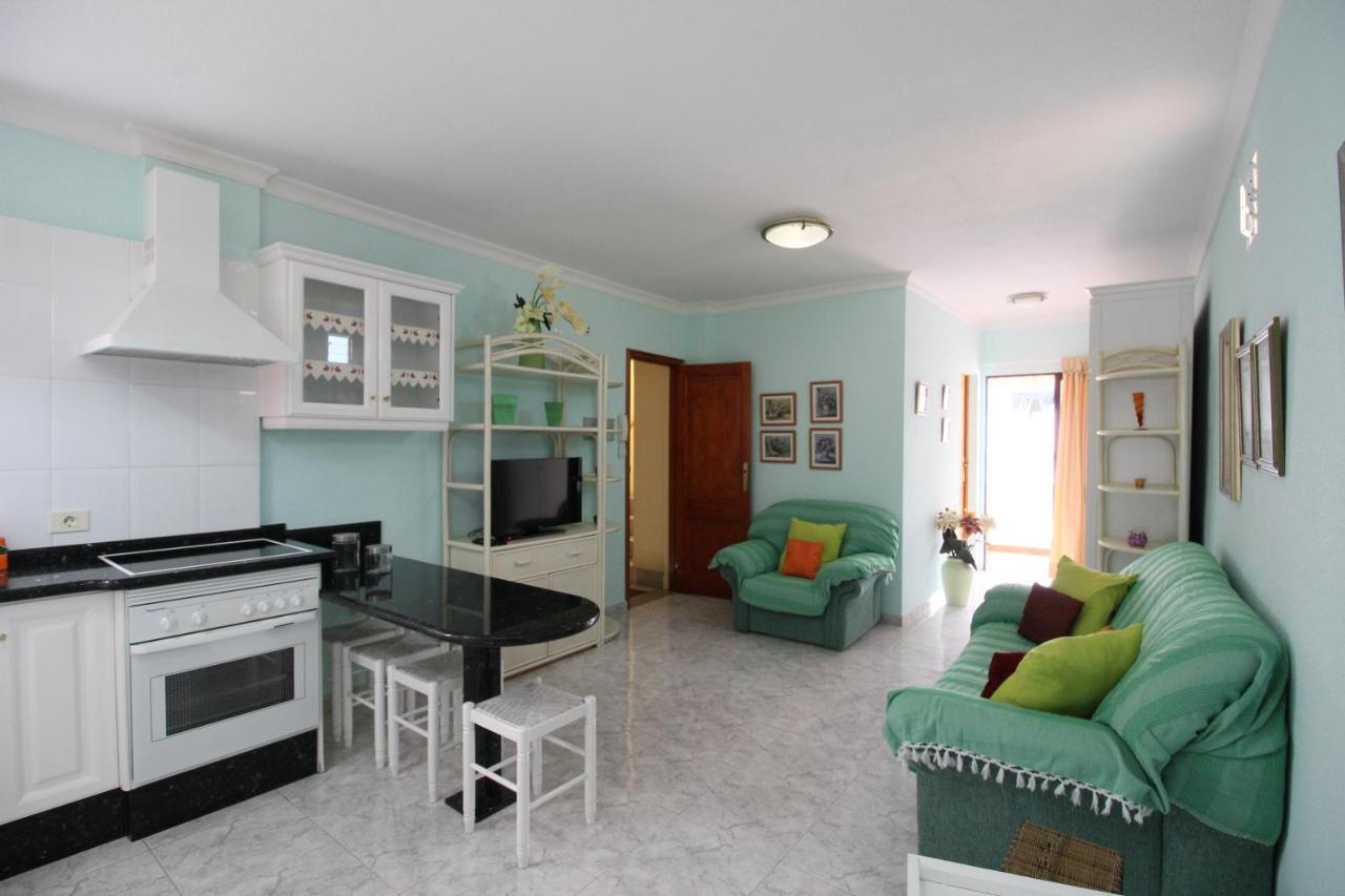 Vivienda Oscar Apartment Puerto De Naos ภายนอก รูปภาพ